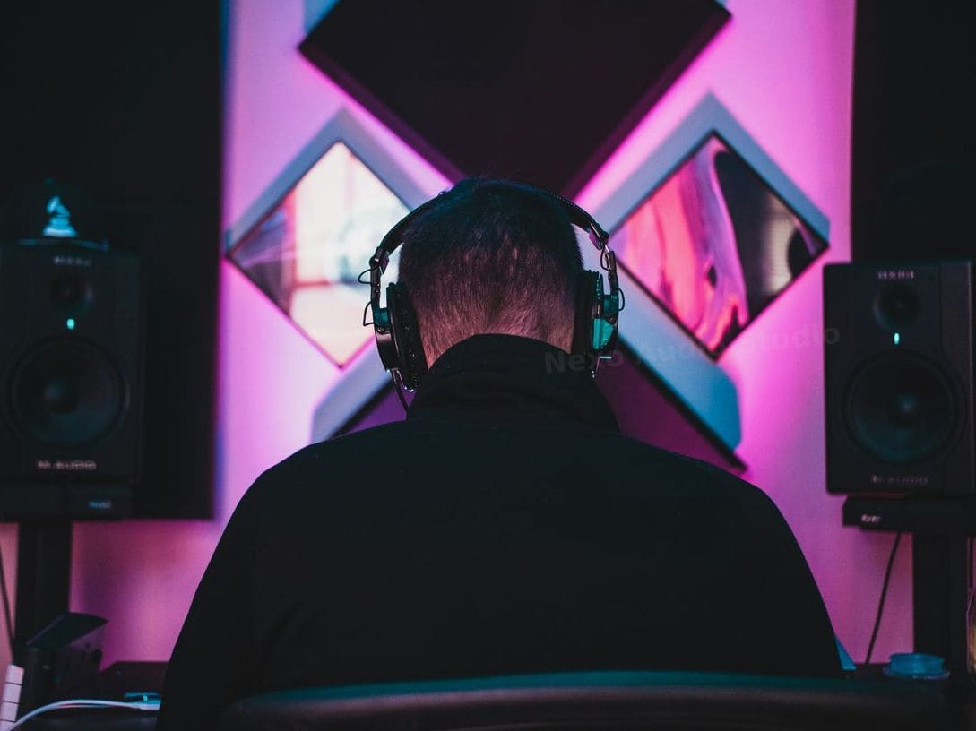 La importancia de la acústica en un audio limpio y profesional